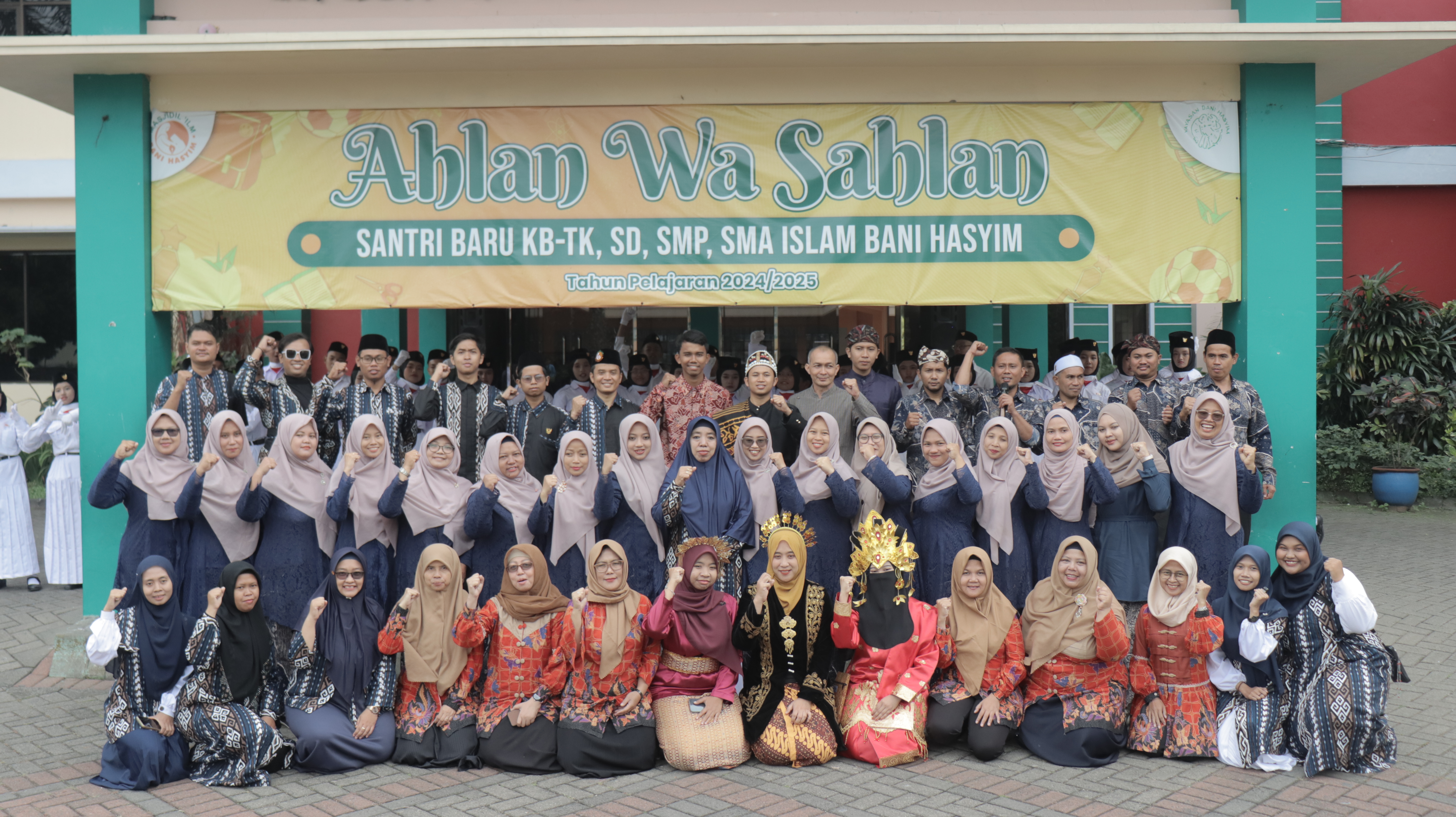 Background SMA Islam Bani Hasyim